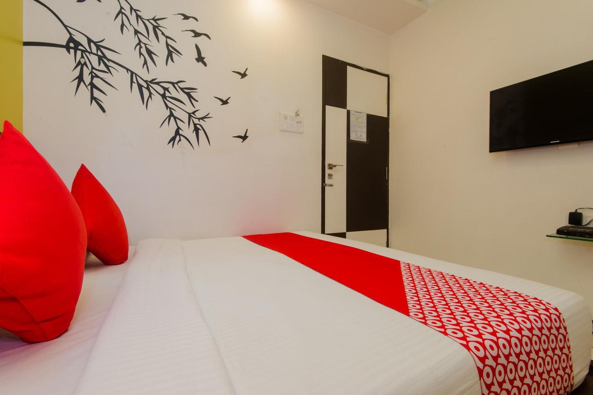 Hotel O Blue Pearl Residency Near Chhatrapati Shivaji International Airport Мумбаи Экстерьер фото