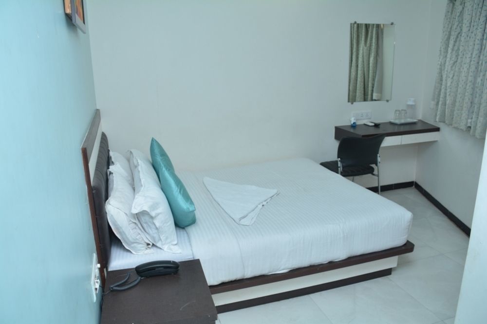 Hotel O Blue Pearl Residency Near Chhatrapati Shivaji International Airport Мумбаи Экстерьер фото
