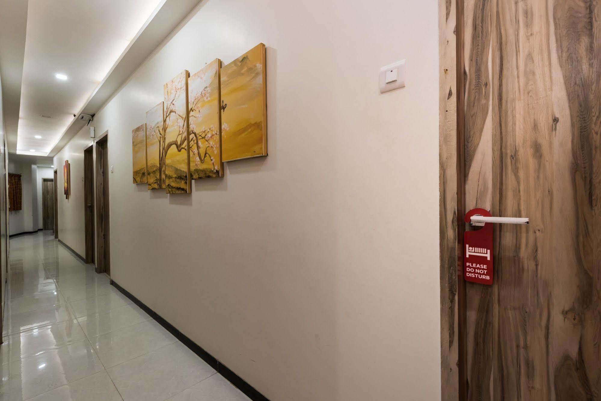 Hotel O Blue Pearl Residency Near Chhatrapati Shivaji International Airport Мумбаи Экстерьер фото